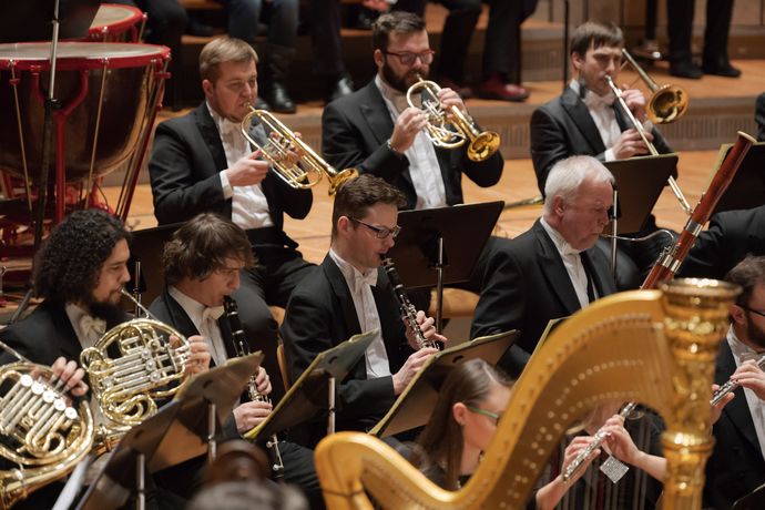 Smetana | Die Moldau <br /> Rachmaninoff | 2. Konzert für Klavier und Orchester <br /> Dvořák | Symphonie Nr. 9 & mehr